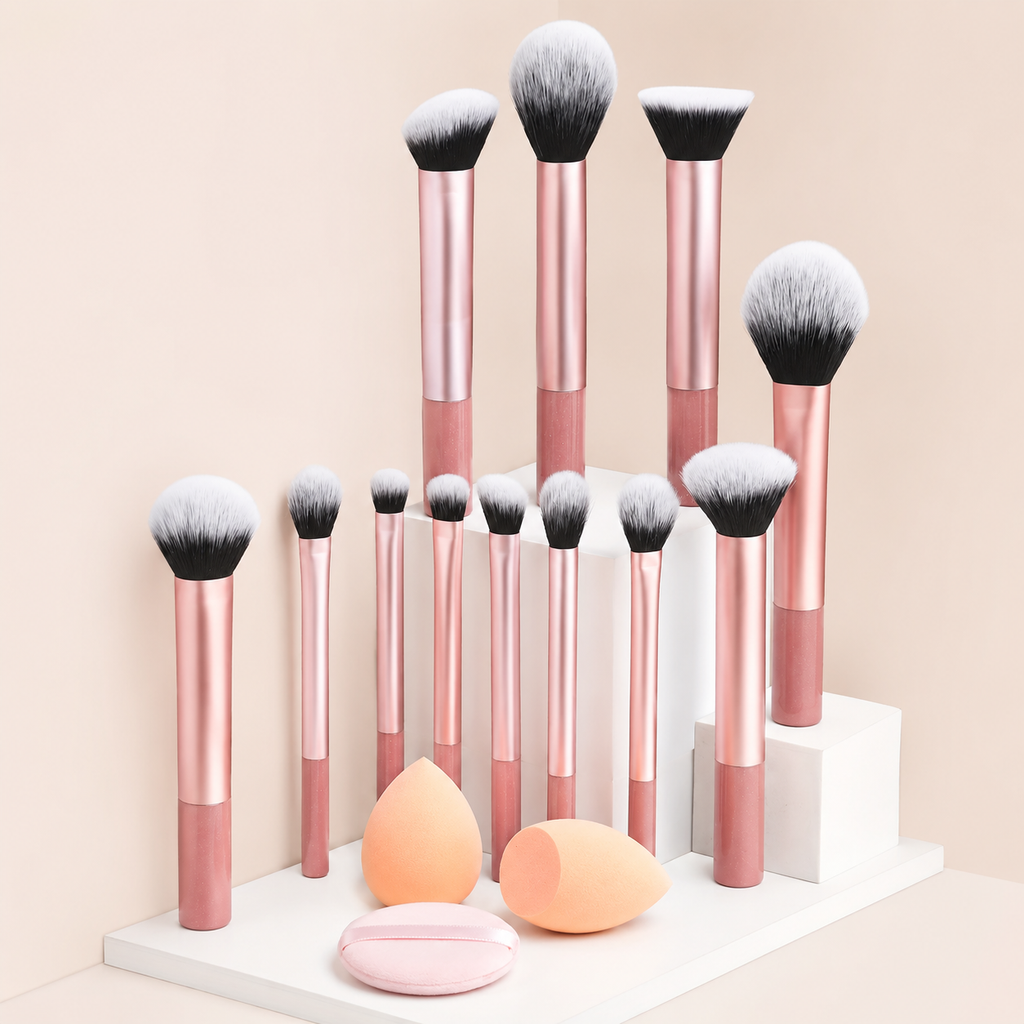 Set de Maquillaje, Precisión y Elegancia para tu Ritual de Belleza